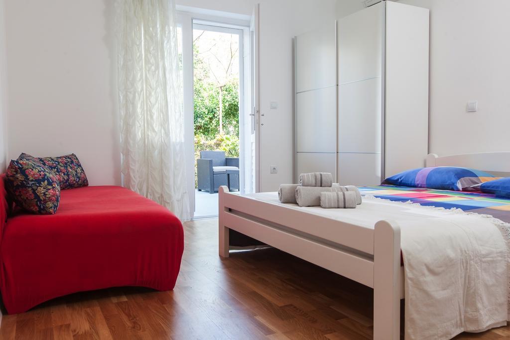 Filipeti Apartment